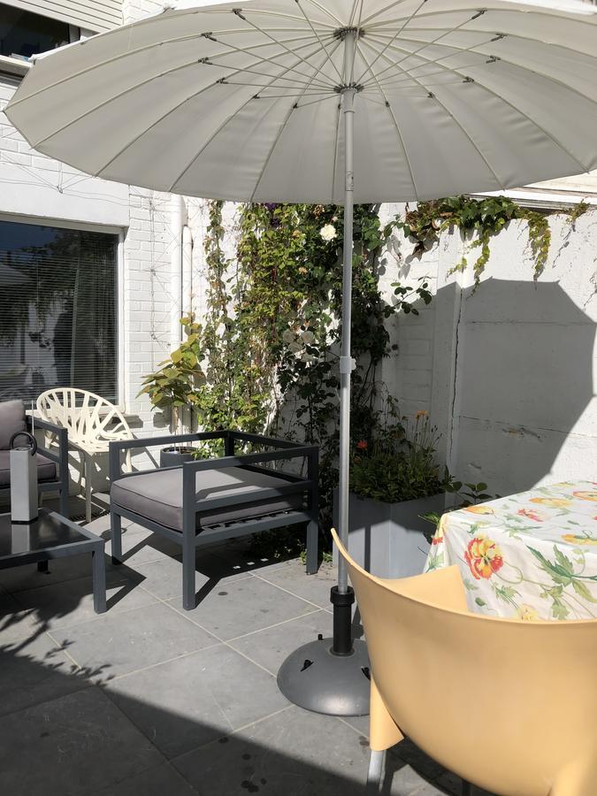 Guesthouse Poppies , Free Parking ออสเทนด์ ภายนอก รูปภาพ
