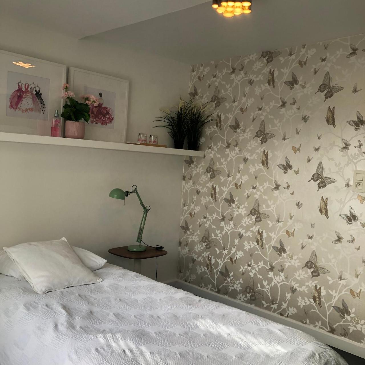 Guesthouse Poppies , Free Parking ออสเทนด์ ภายนอก รูปภาพ