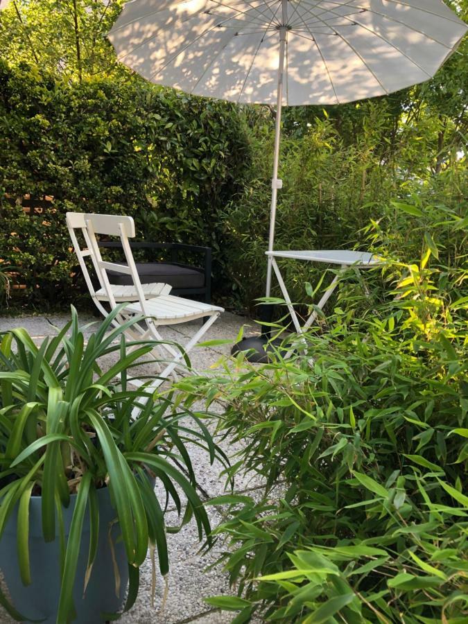 Guesthouse Poppies , Free Parking ออสเทนด์ ภายนอก รูปภาพ